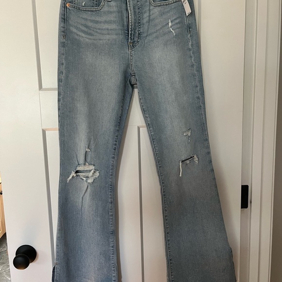 NWT GAP High Rise '70s Flare Jeans Size 29 - Picture 3 of 8